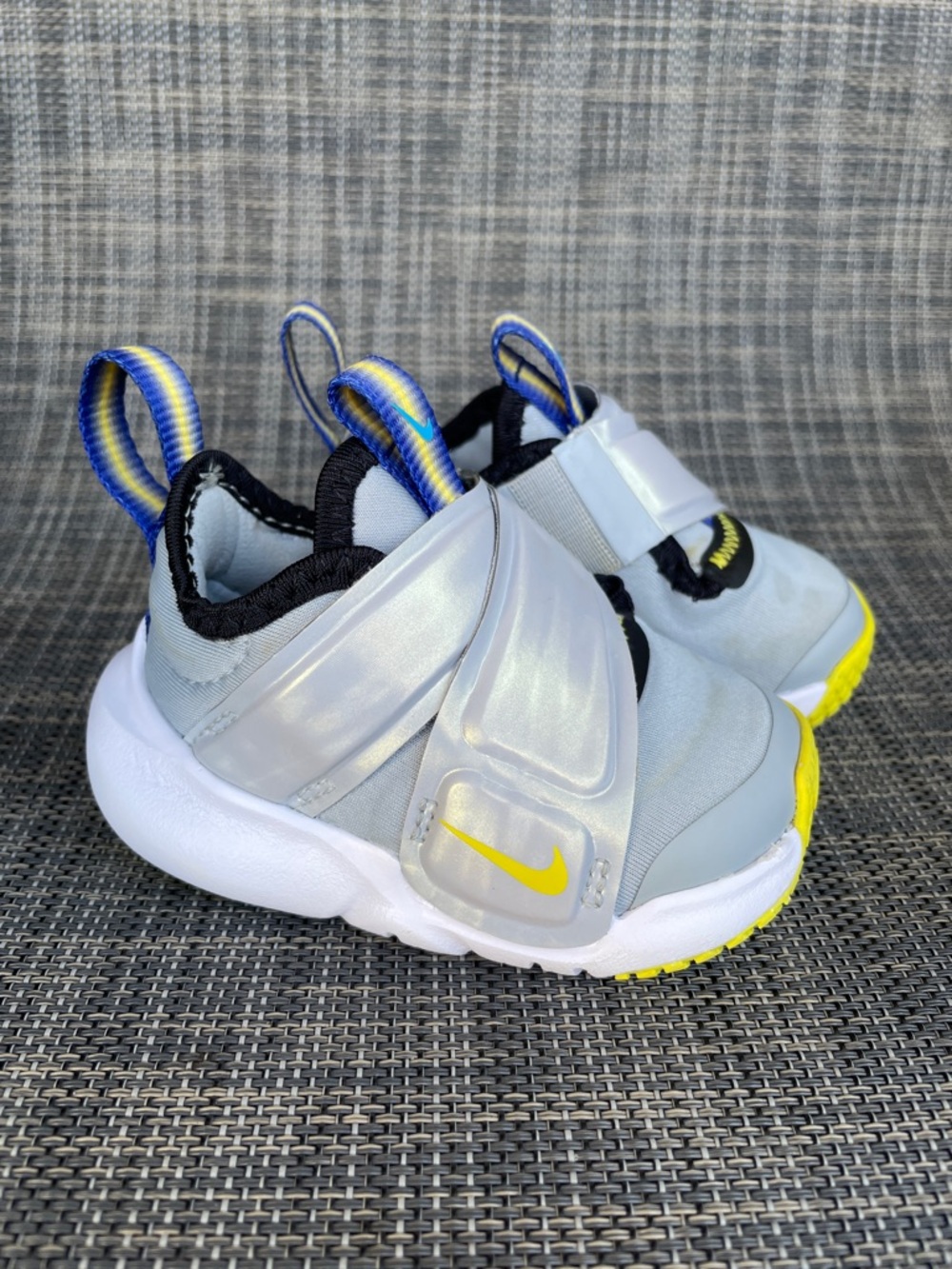 Nike Flex Advance SE "Wolf Grey Opti Yellow" Sneakers Infant Shoes size 2